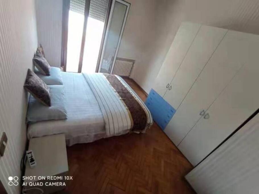Linda'S Apparment Rooms Mestre Luaran gambar