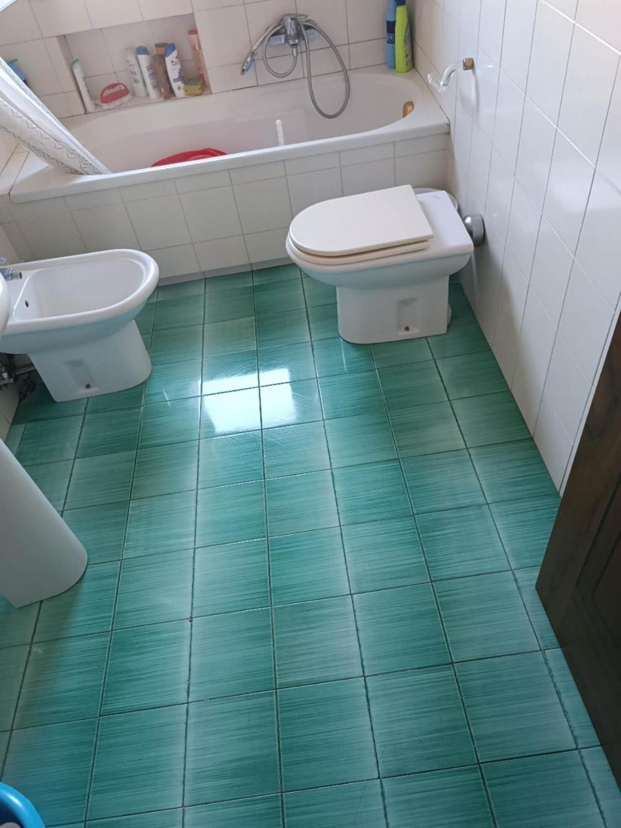 Linda'S Apparment Rooms Mestre Bilik gambar